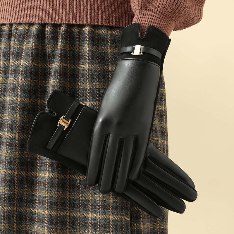 1 Pair of Gloves for Women in  - Leather Driving Glove 评论和价格